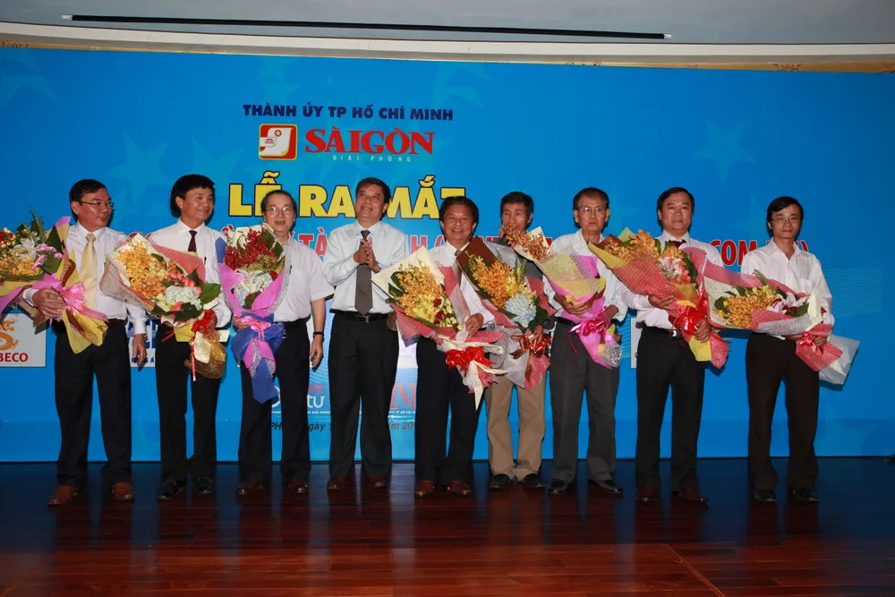 Đội ngũ những người làm Báo SGGP luôn kế thừa, phát huy những mặt tích cực ảnh 2 Đội ngũ những người làm Báo SGGP luôn kế thừa, phát huy những mặt tích cực ảnh 2